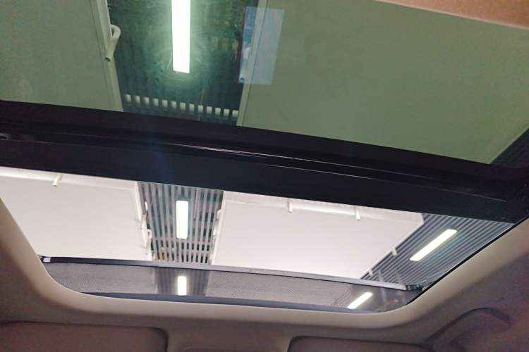 Used Lincoln Corsair 2024 1.5T Two-Wheel Drive Luxury Hybrid Version Headliner