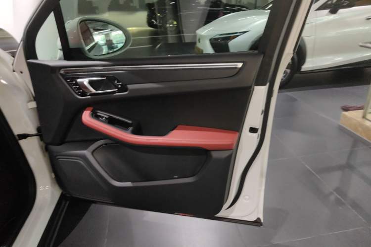 Used Porsche Macan 2018 Macan 2.0T
