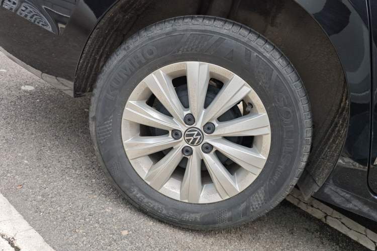 Used Volkswagen Lavida 2023 New Sharp 1.5L Automatic Excellent New Edition