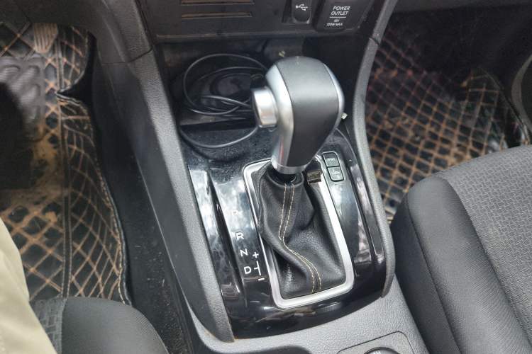 Used Isuzu D-MAX 2022 2.5T Four-Wheel Drive Automatic Diesel Ultra-Luxury Extended Version JE4D25Q6A
