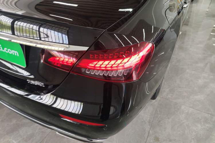 Used Mercedes-Benz E-Class 2023 Updated E 300 L Fashion Edition
