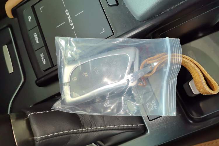 Used Lexus ES 2018 300h Premier Edition China VI Standard
