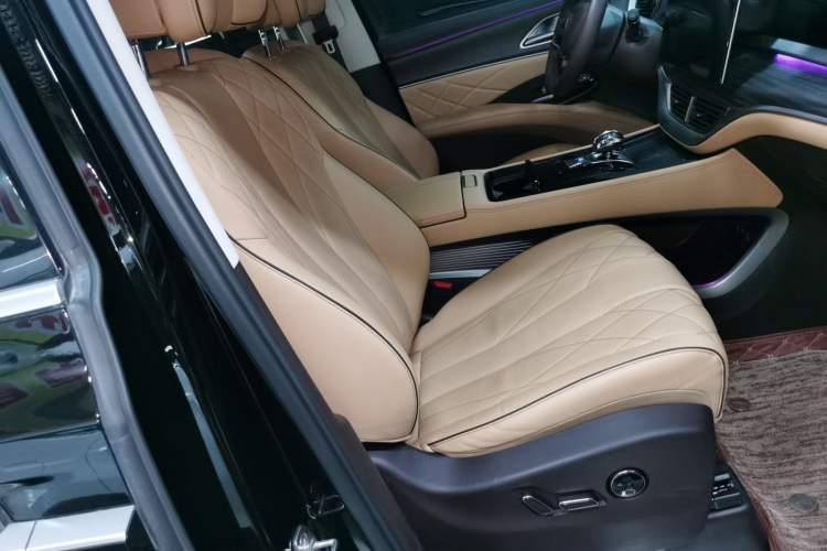 Used Denza D9 2024 DM-i 980 Four-Wheel Drive Prestige Model Right Front Seat