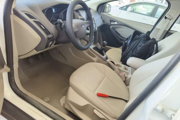 Used Ford Focus 2012 Sedan 1.6L Manual Comfort Model