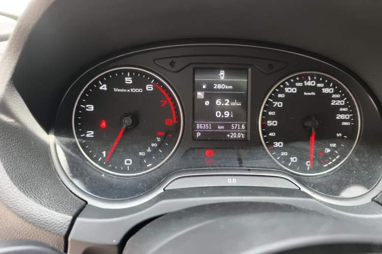 Used Audi A3 2014 Limousine 35 TFSI Automatic Fashion Model