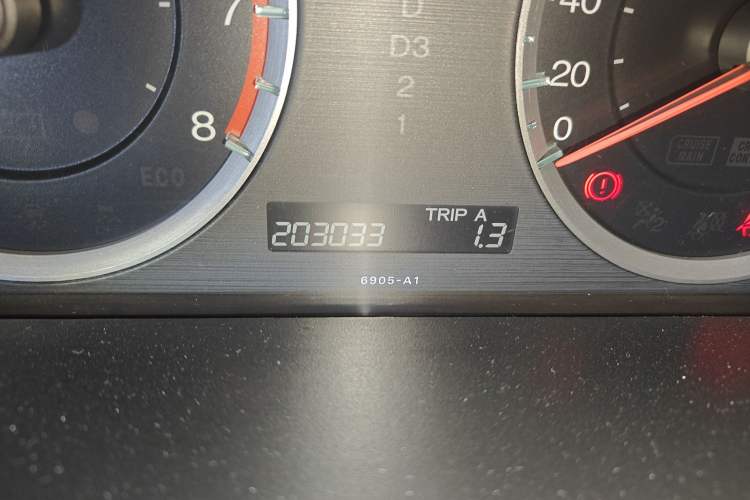 Used Honda Accord 2011 2.4L EX Odometer Close Up
