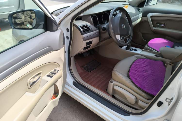 Used Dongfeng Aeolus A60 2014 1.6L Automatic Prestige Model Driver Seat