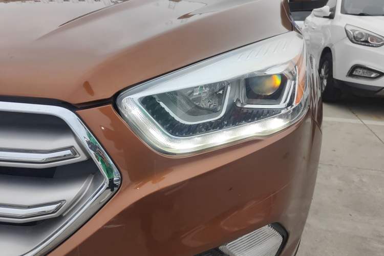 Used Ford Kuga 2017 EcoBoost 180 Two-Wheel-Drive Elite Trim Left Front Headlight