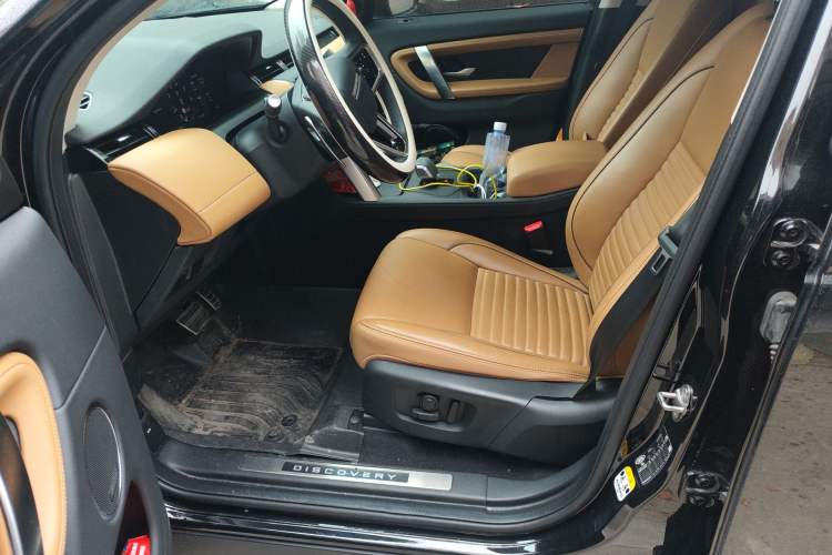 Used Land Rover Discovery Sport 2024 Luxury Custom Edition Left Front Seat