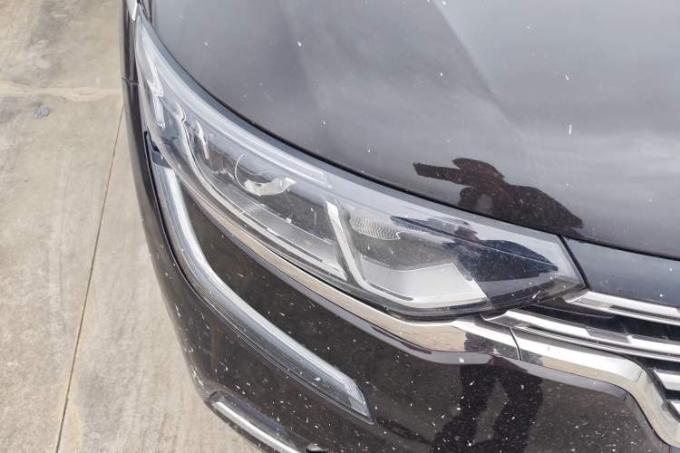 Used Renault Koleos 2017 2.5L Two-Wheel Drive Prestige Edition Right Front Headlight