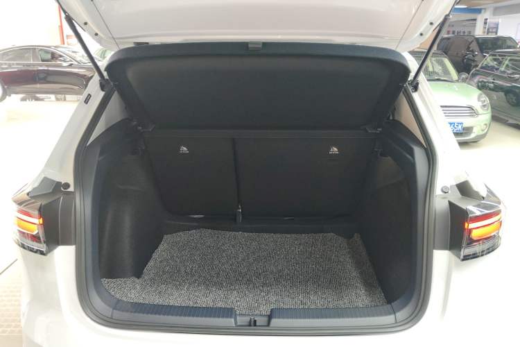 Used Volkswagen Tharu 2025 New Sharp 1.5L Ambitious Edition Trunk