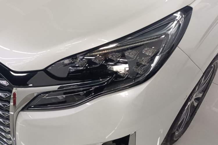 Used Buick GL8 2023 ES Lu Zun Deluxe Model