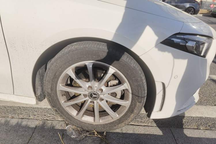 Used Mercedes-Benz A-Class 2020 Restyled A 200 L Sport Sedan Fashion Version
