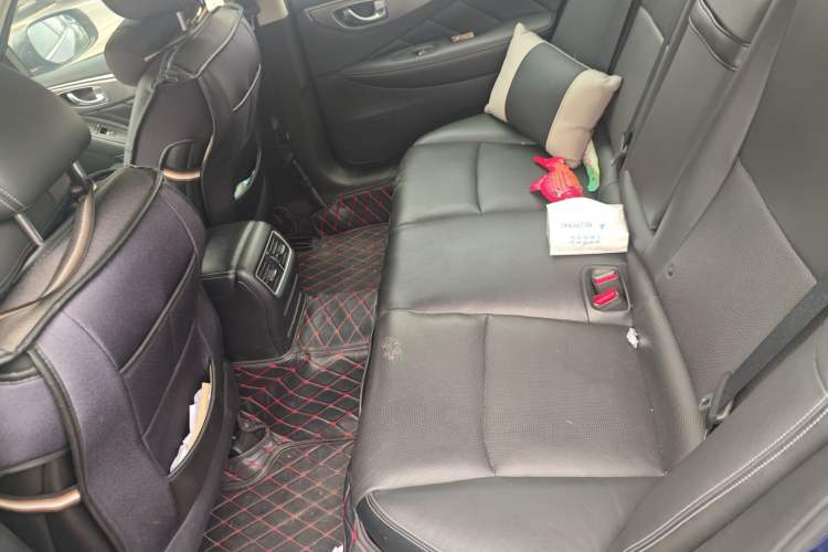 Used Infiniti Q50L 2016 2.0T Enjoyment Edition Left Rear Seat