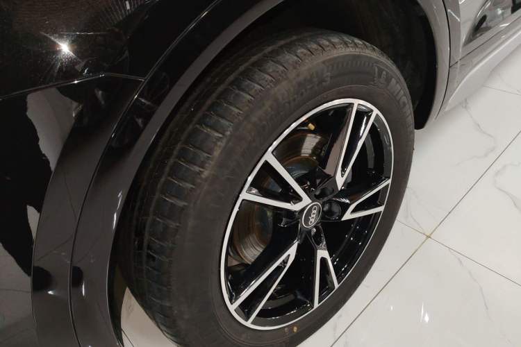 Used Audi Q5L 2022 40T Fashionable and Dynamic Model