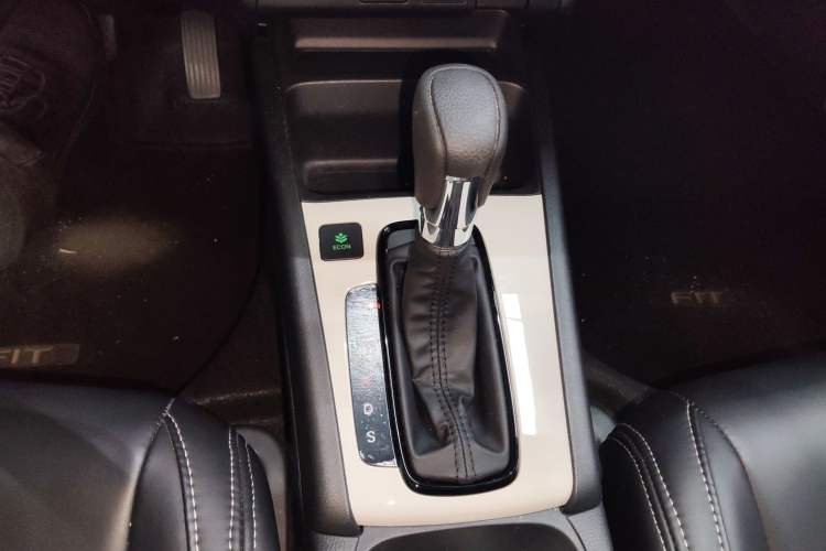 Used Honda Fit 2023 1.5L CVT Trend Edition Gear Lever