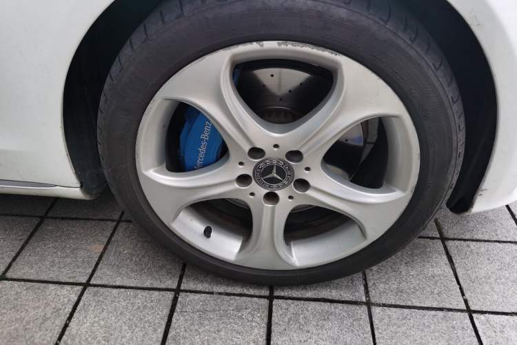 Used Mercedes-Benz C-Class New Energy 2016 C 350 eL Right Front Wheel Hub