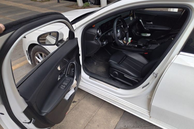 Used Mercedes-Benz A-Class 2022 Restyled A 200 L Sport Sedan Fashion Version
