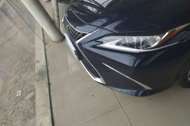 Used Lexus ES 2021 200 Excellence Edition
