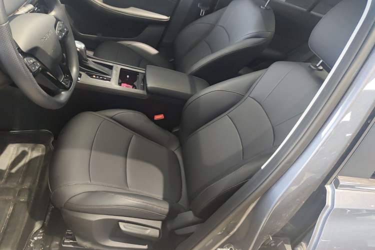 Used Roewe i5 2023 1.5L CVT Luxury Edition Left Front Seat