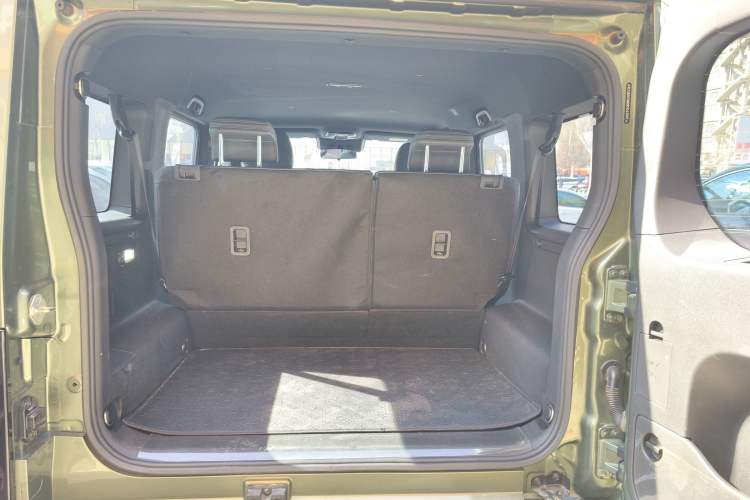 Used 212 T01 2024 2.0T Mechanic Trunk