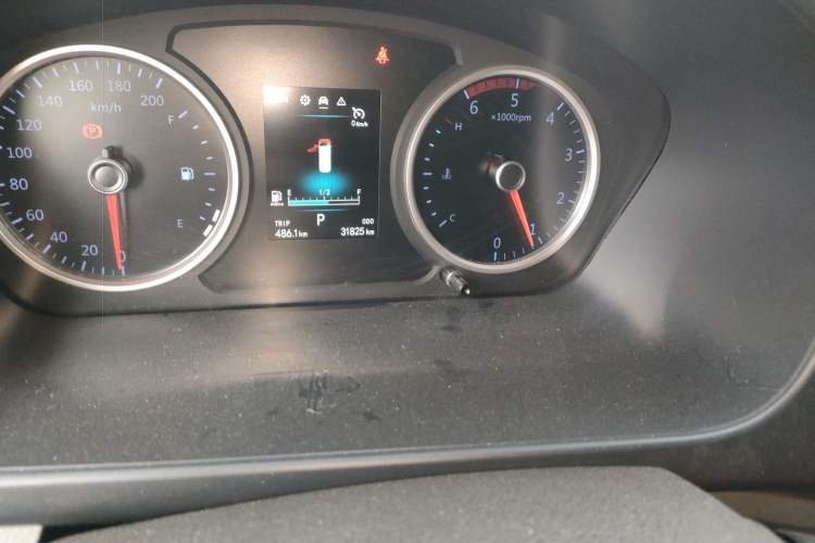 Used Foton Toano 2023 2.0T Automatic Urban Edition Multi-Function Short Wheelbase Low Roof Rear Single Tire – Available in 5/6/9-Seater Configurations