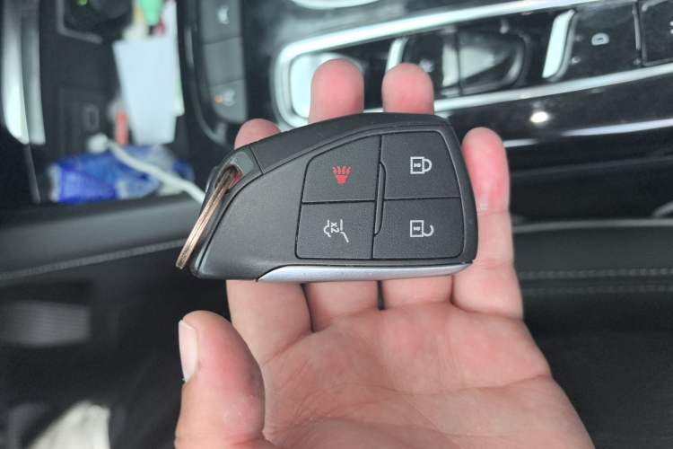 Used Buick Envision 2022 Encore S 652T Two-Wheel-Drive Luxury Model