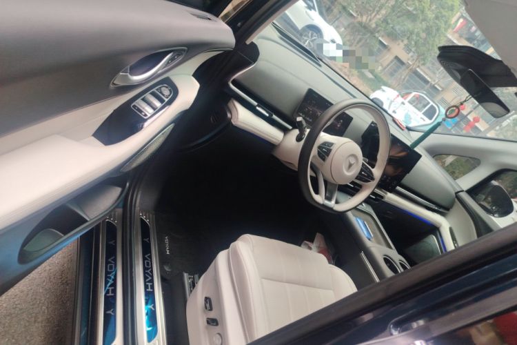 Used VOYAH Dream 2025 PHEV Four-Wheel-Drive Flagship Version – Qiankun Edition
