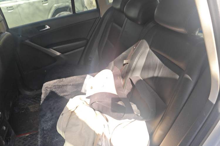 Used Volkswagen Tiguan L 2010 1.8TSI Automatic All-Wheel-Drive Elite Edition