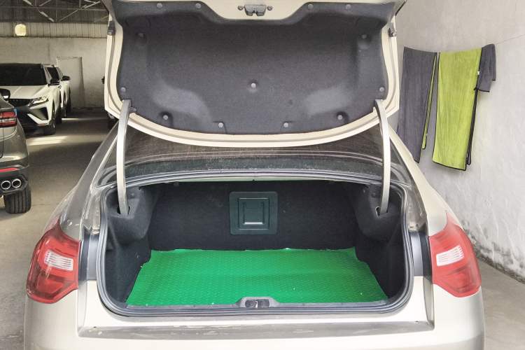 Used Citroen C5 2014 1.6T Automatic Prestige Model