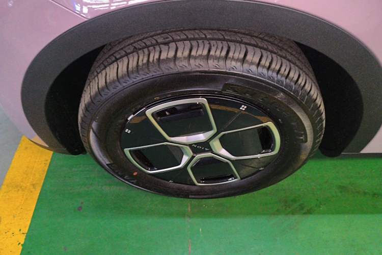 Used AION UT 2025 330 Starlight Edition
