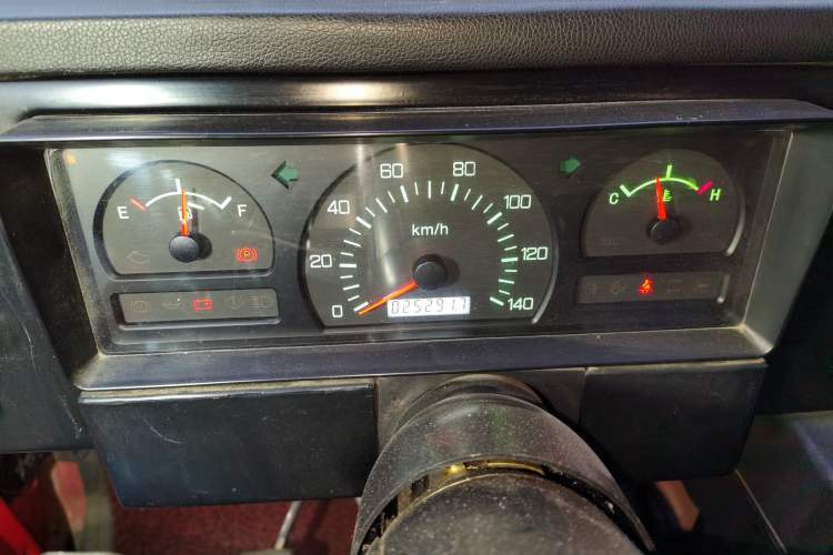 Used BAW 212 Classic 2018 2.0L triangular door