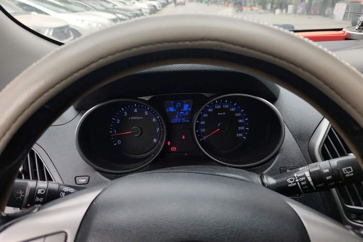 Used Hyundai ix35 2013 2.0L Automatic Two-Wheel Drive Smart GLS China IV Standard
