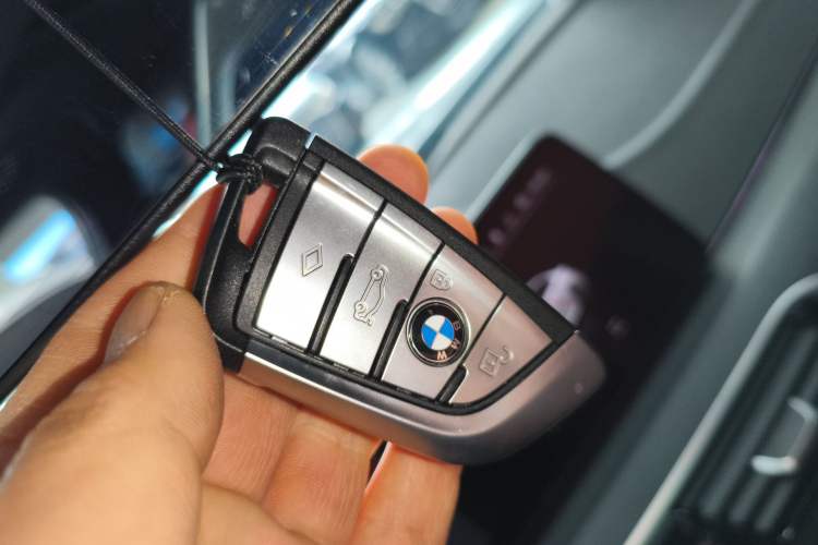 Used BMW 5 Series 2022 Restyled 530Li Leading Edition M Sport Package
