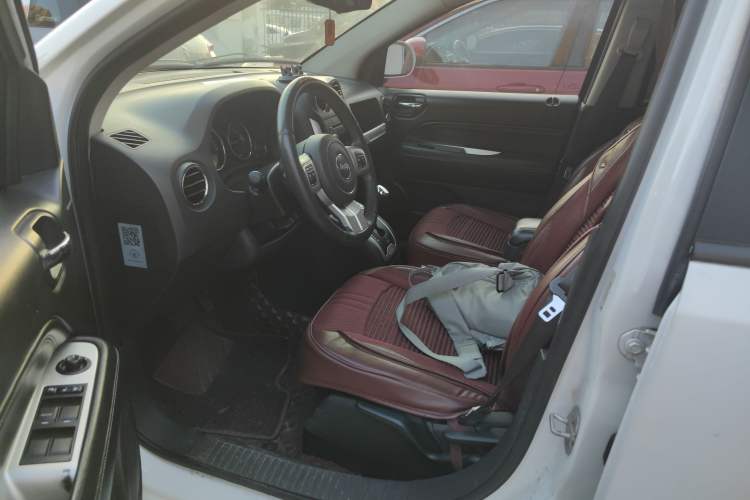 Used Jeep Compass 2014 Revised Version 2.4L Four-Wheel Drive Comfort Edition Driver Seat