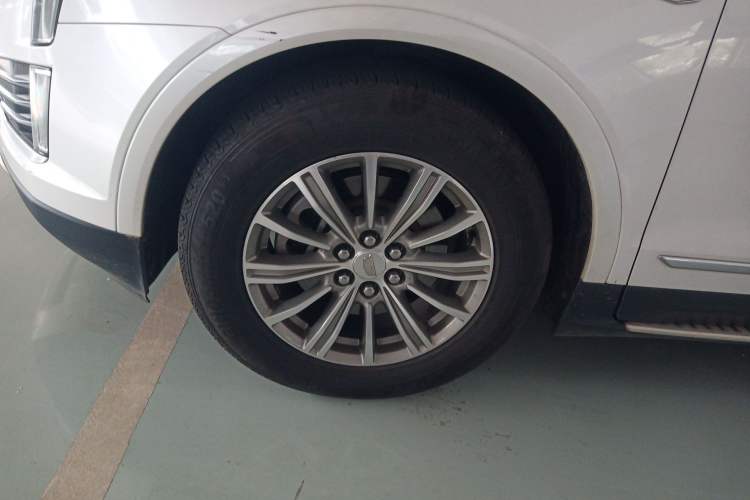 Used Cadillac XT5 2016 25T Luxury Model