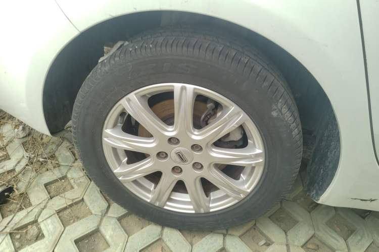 Used Qoros 3 2018 Sedan 1.6L Automatic Leading Model
