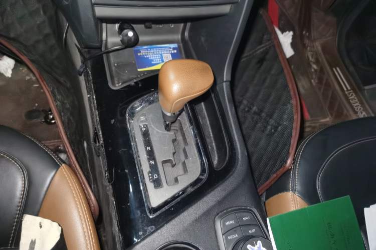 Used Soueast DX7 2015 1.5T Automatic Luxury Model
