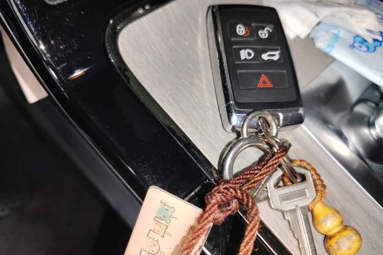 Used Land Rover Range Evoque 2021 Range Rover Velar 249 PS R-Dynamic S Performance Edition Vehicle Key