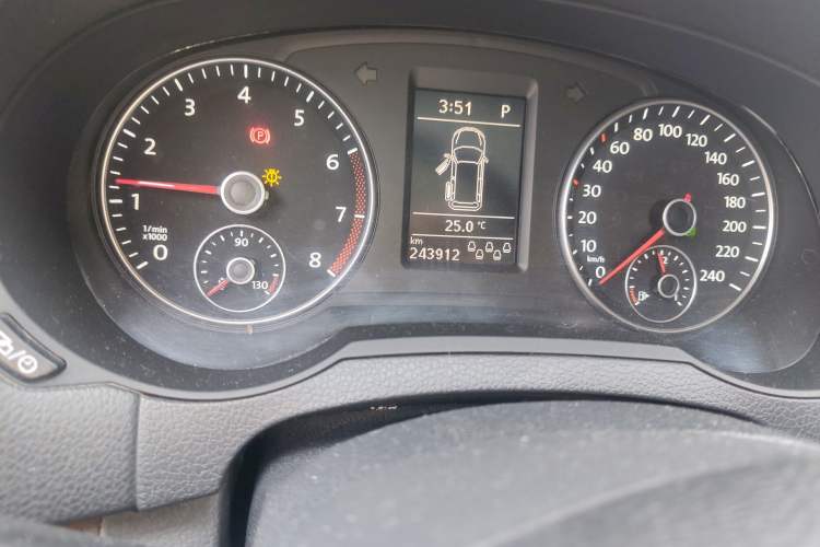 Used Volkswagen Sharan 2013 1.8TSI Comfort Model