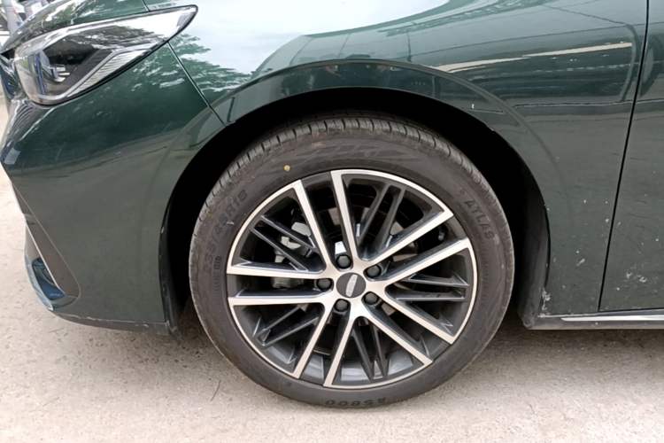 Used Geely Auto Emgrand 2026 Model 5th Generation 1.5T DCT Flagship Edition
