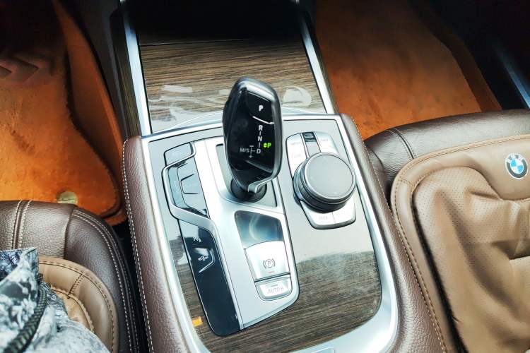 Used BMW 7 Series 2016 730Li Leading Model
