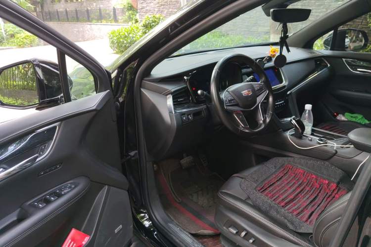 Used Cadillac XT5 2020 28T Luxury Version Driver Seat