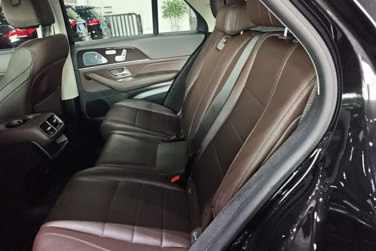 Used Mercedes-Benz GLE 2021 GLE 350 4MATIC Stylish Model Left Rear Seat