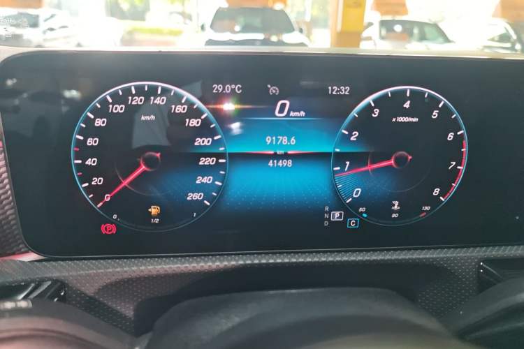 Used Mercedes-Benz A-Class 2021 A 200 L Sport Sedan Fashion Model
