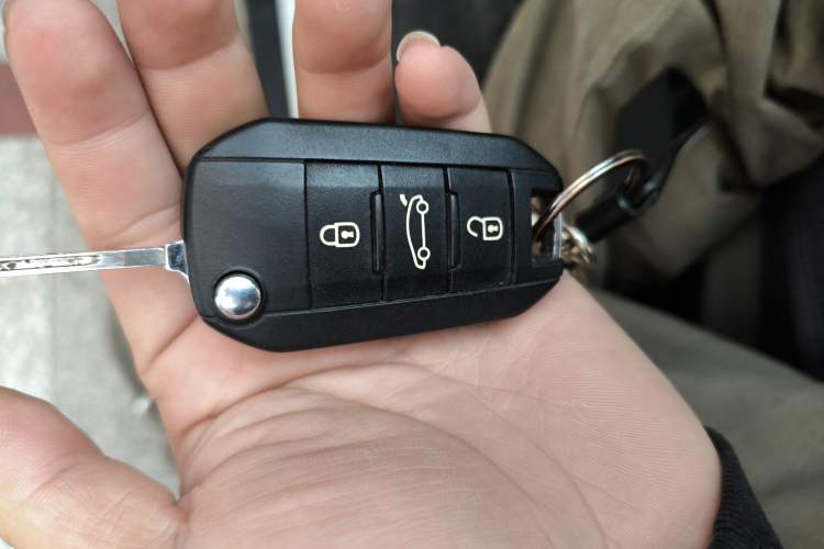 Used Peugeot 2008 2014 1.6L Automatic Trend Edition