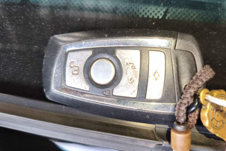 Used BMW 5 Series 2014 525Li Luxury Design Package
