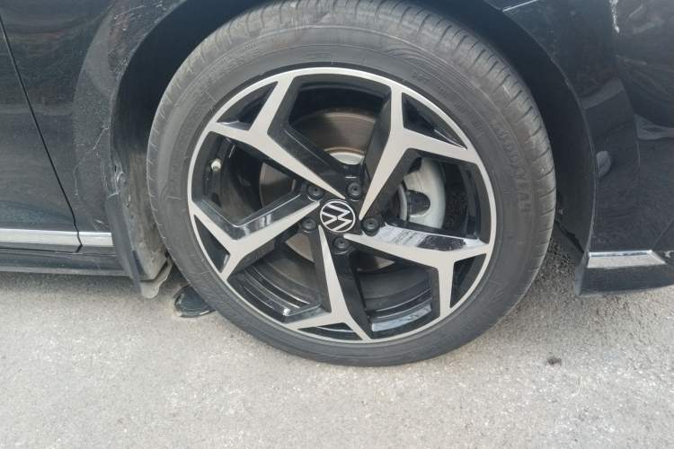 Used Volkswagen Magotan 2023 2 Million Units Commemorative Edition 330TSI DSG Luxury Version
