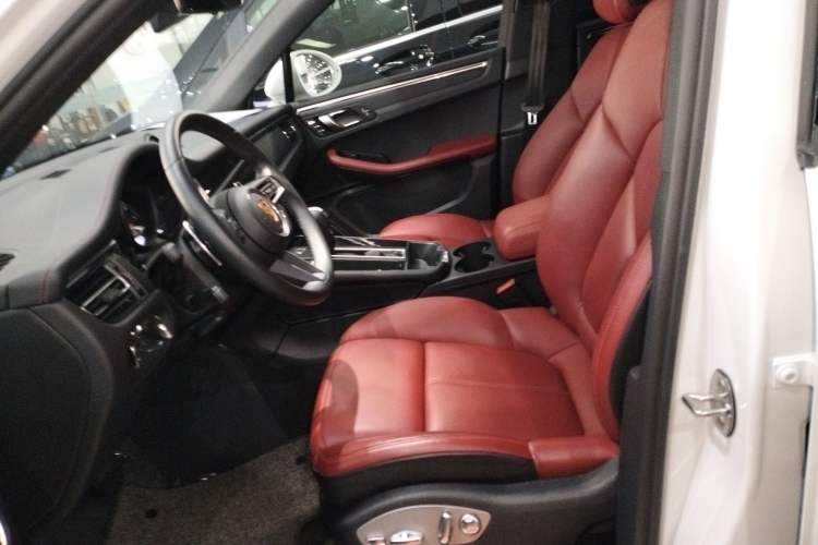 Used Porsche Macan 2024 Macan 2.0T