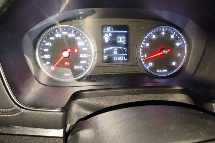 Used Roewe RX5 2016 20T Two-Wheel Drive Automatic Flagship Edition
